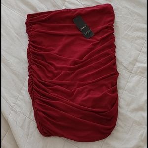 Bebe maroon ruched skirt